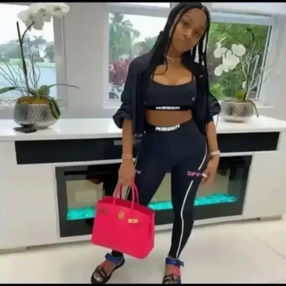 SPORTS BRA n STRETCH PANTS...2-pc .. OFF WHITE. Set .... New . S-M-L - - Picture 6 of 9